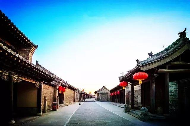 三大消息：中方侮辱菲总统？巴基斯坦发动空袭！美货轮遭精准打击